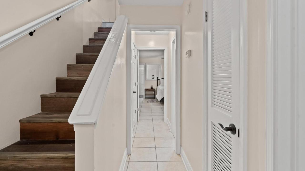 Pet Friendly Townhome With Gulf Views And Hot Tub Right Across From Beach And Schooners Panama City Beach Exteriér fotografie