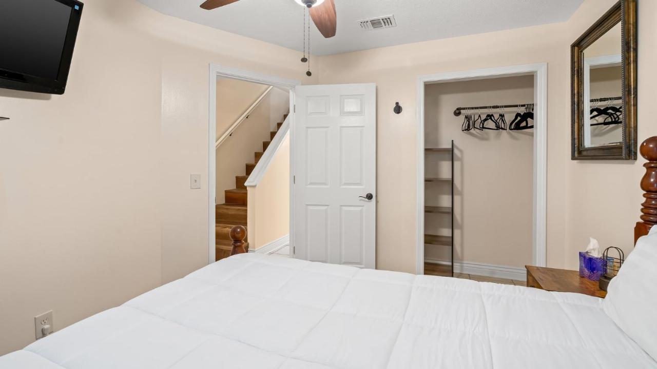 Pet Friendly Townhome With Gulf Views And Hot Tub Right Across From Beach And Schooners Panama City Beach Exteriér fotografie