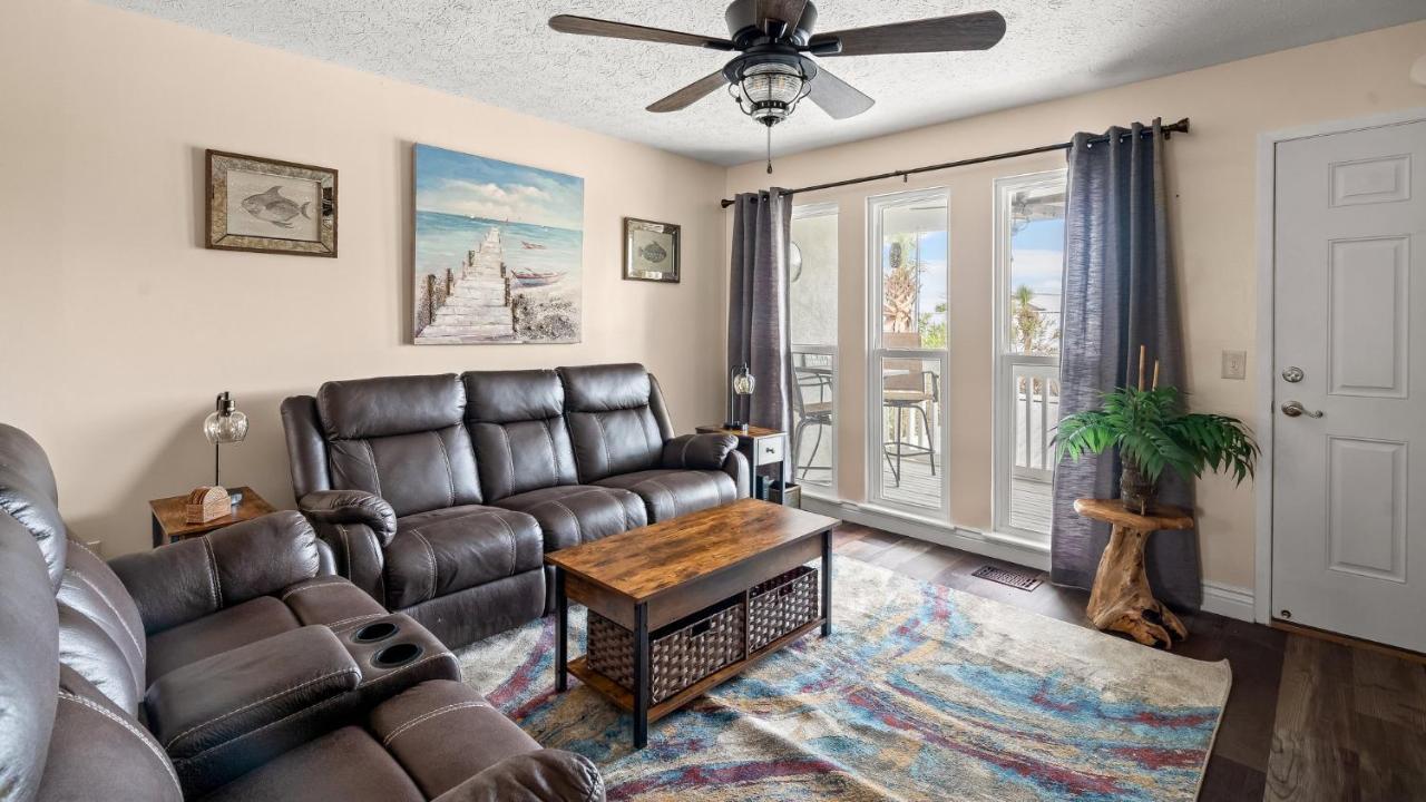 Pet Friendly Townhome With Gulf Views And Hot Tub Right Across From Beach And Schooners Panama City Beach Exteriér fotografie