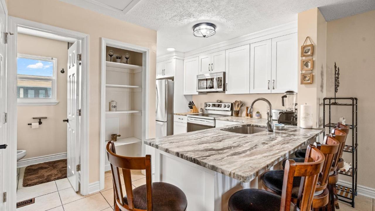 Pet Friendly Townhome With Gulf Views And Hot Tub Right Across From Beach And Schooners Panama City Beach Exteriér fotografie
