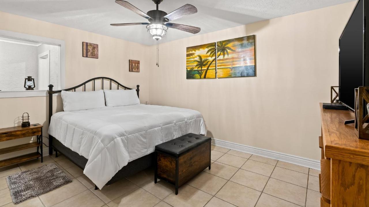Pet Friendly Townhome With Gulf Views And Hot Tub Right Across From Beach And Schooners Panama City Beach Exteriér fotografie