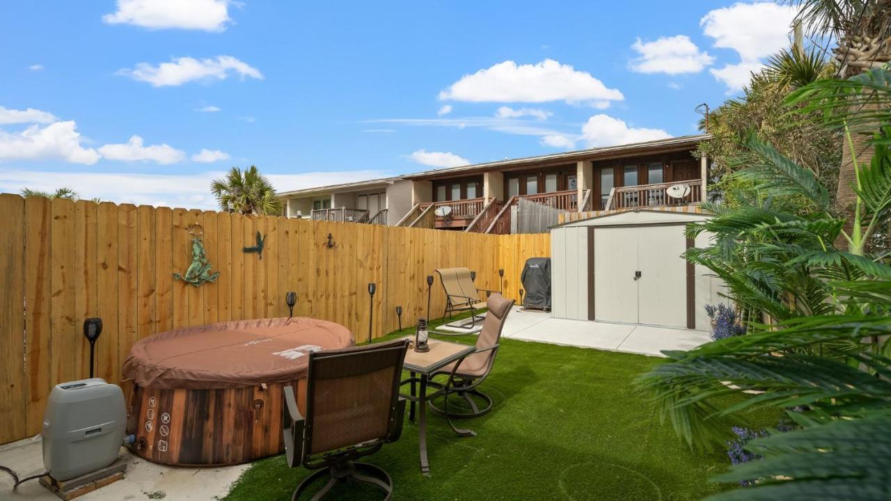 Pet Friendly Townhome With Gulf Views And Hot Tub Right Across From Beach And Schooners Panama City Beach Exteriér fotografie